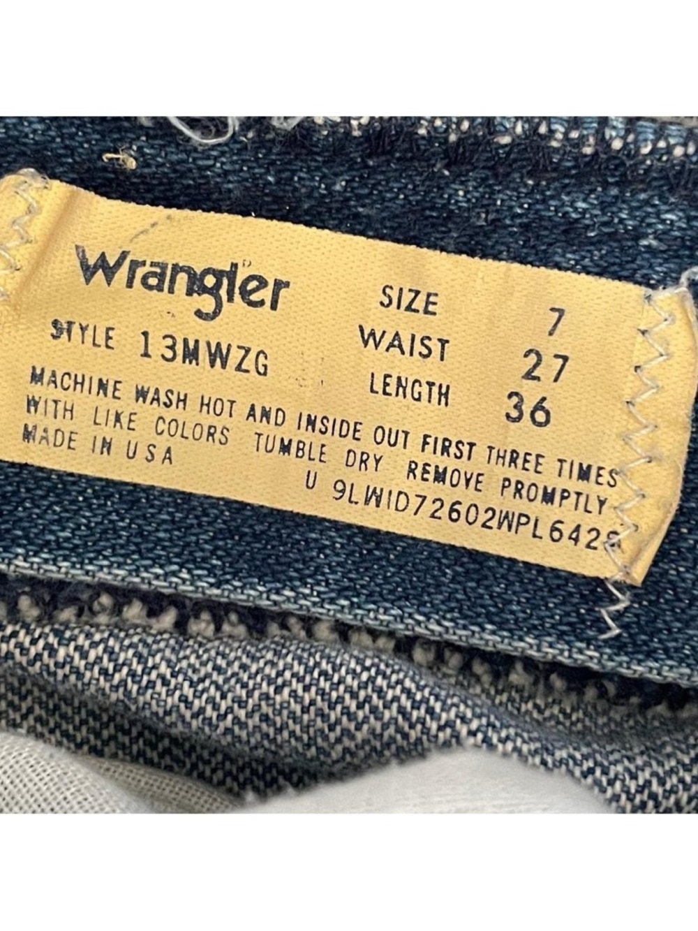 Vintage 80s Wrangler Cowboy Cut Jeans | High Rise Dark Wash size 27”